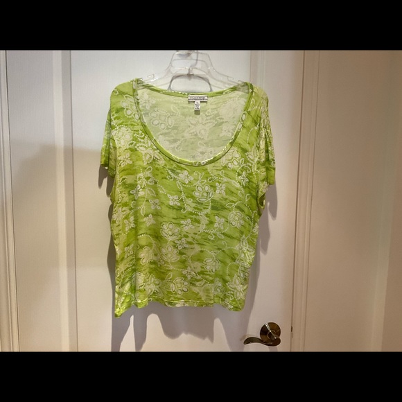 ST JOHN CARDIGAN SWEATER WITH MATCHING T SHIRT - Picture 3 of 4